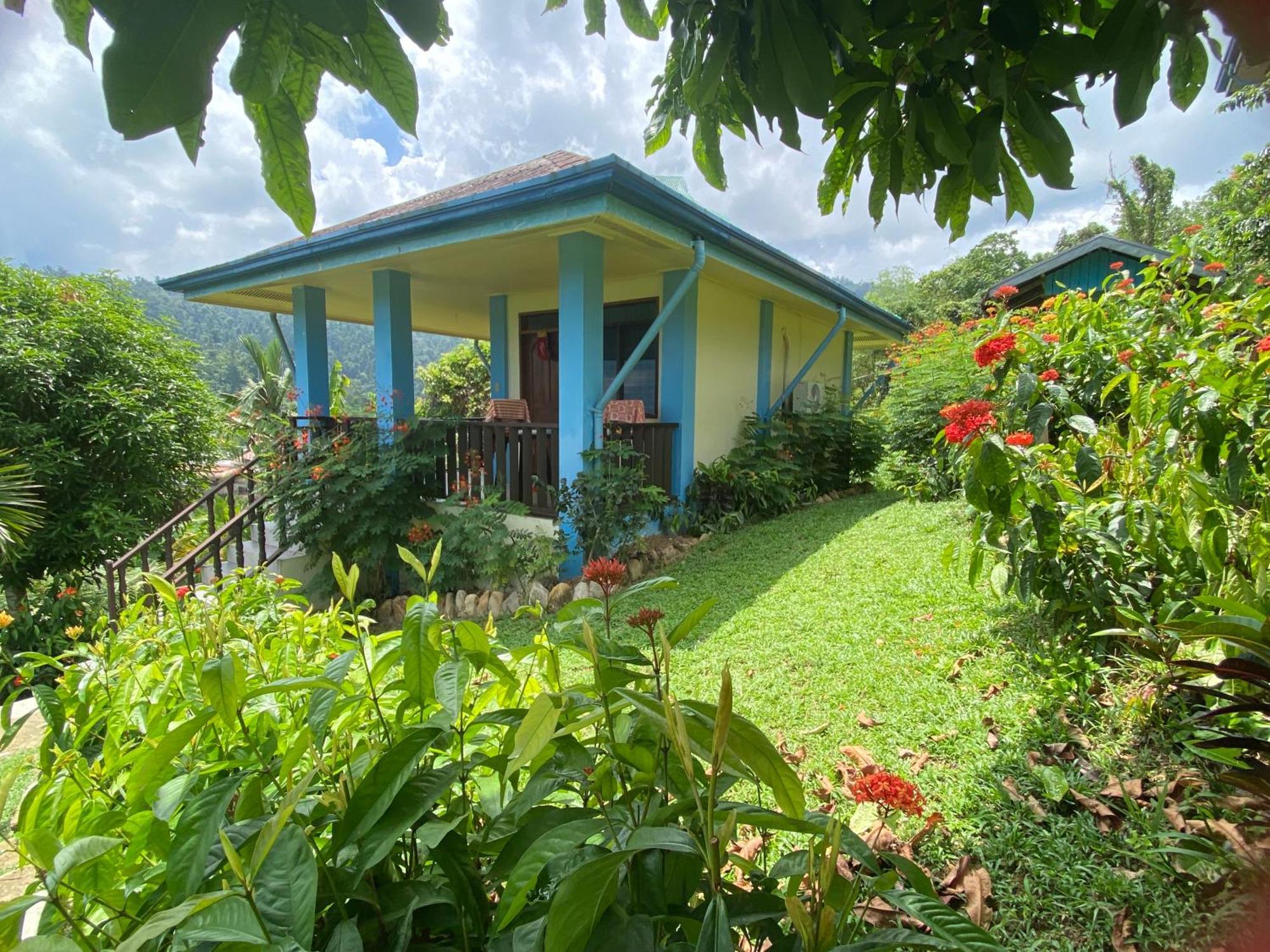 Santa Claus Hilltop San Vicente  Extérieur photo